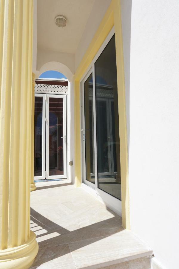 Self Contained Apartment With Private Kitchen Higher Heights, Barbados Christ Church Bagian luar foto