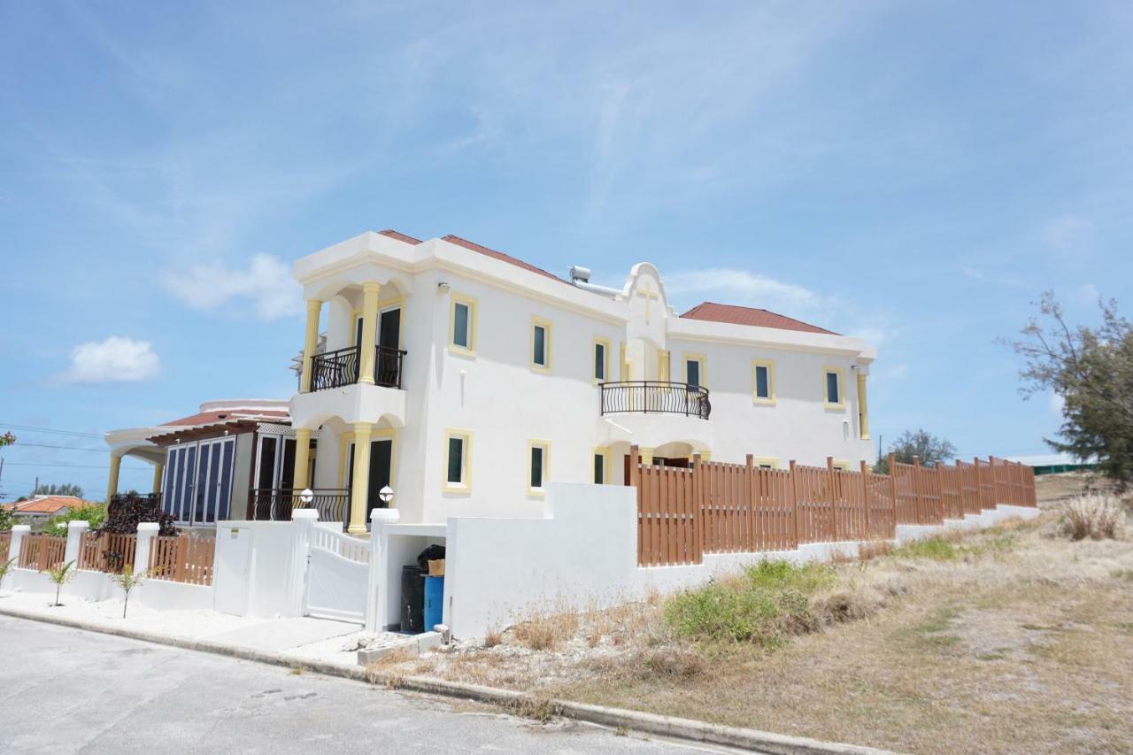 Self Contained Apartment With Private Kitchen Higher Heights, Barbados Christ Church Bagian luar foto